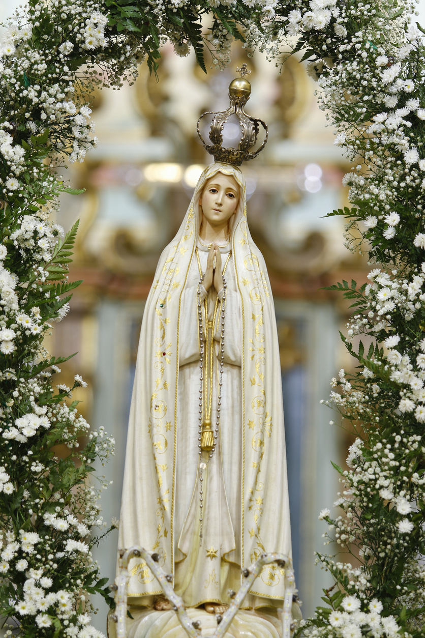 Statue of the image of Our Lady of Fatima